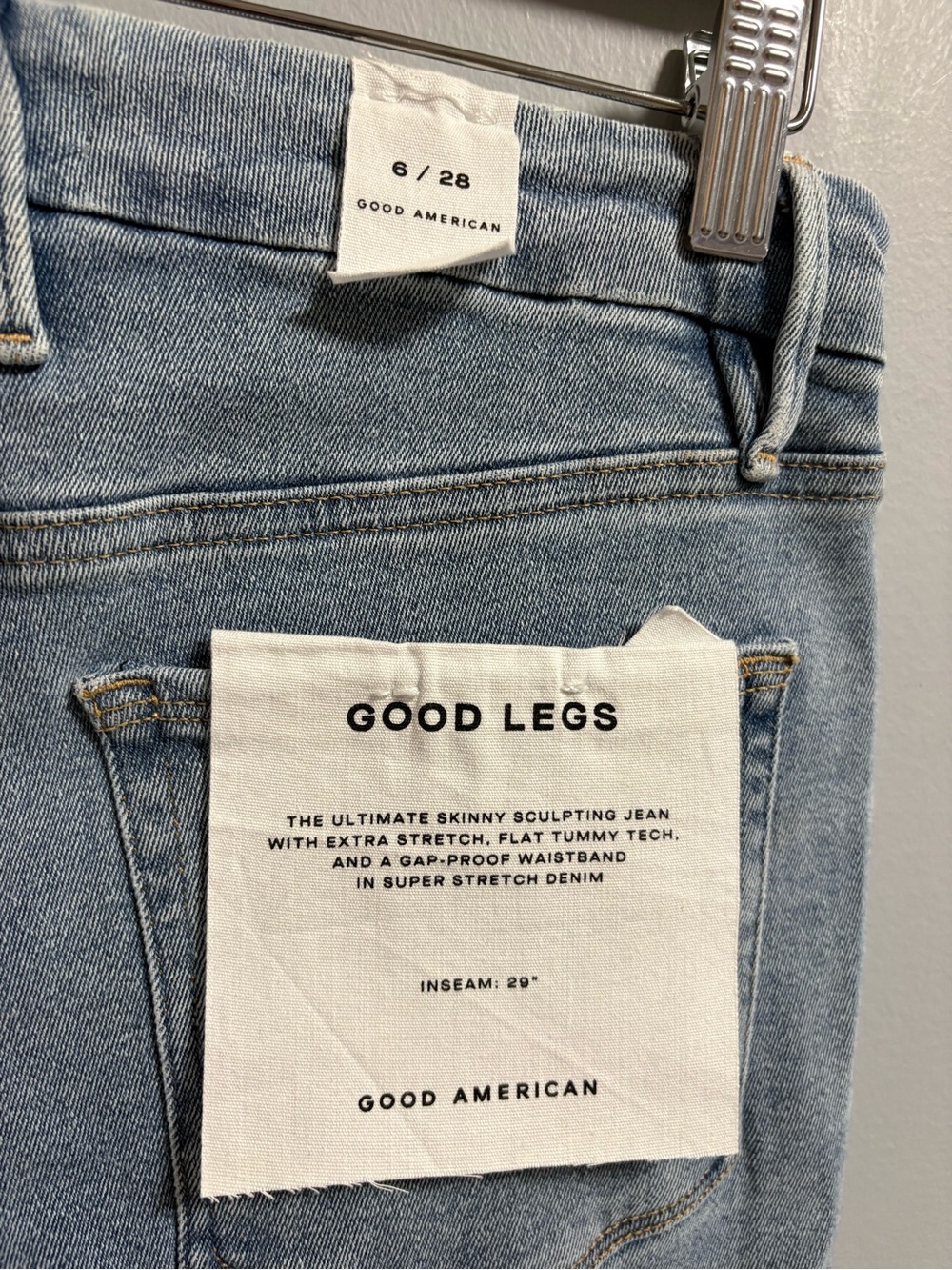 Good American Jeans - Picture 5 of 7